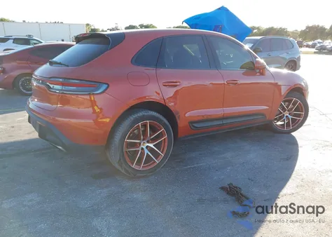 2022 Porsche Macan z USA, uszkodzony, nr VIN WP1AA2A50NLB04869